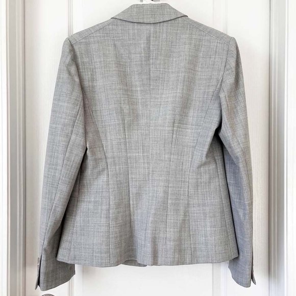 Body by Victoria Grey Blazer - Picture 8 of 9
